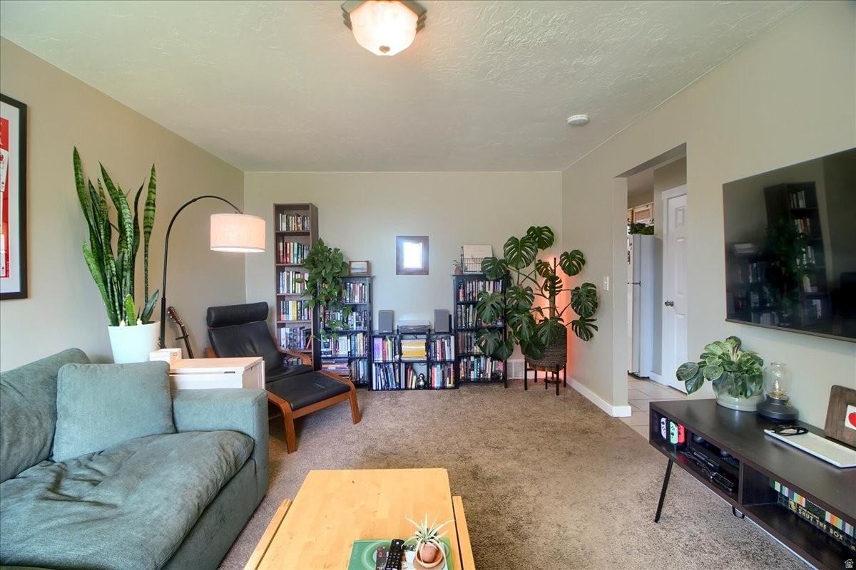1239 E St #1239 - Photo 3 of 18