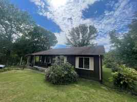 featured image of 4473 Moore Ln