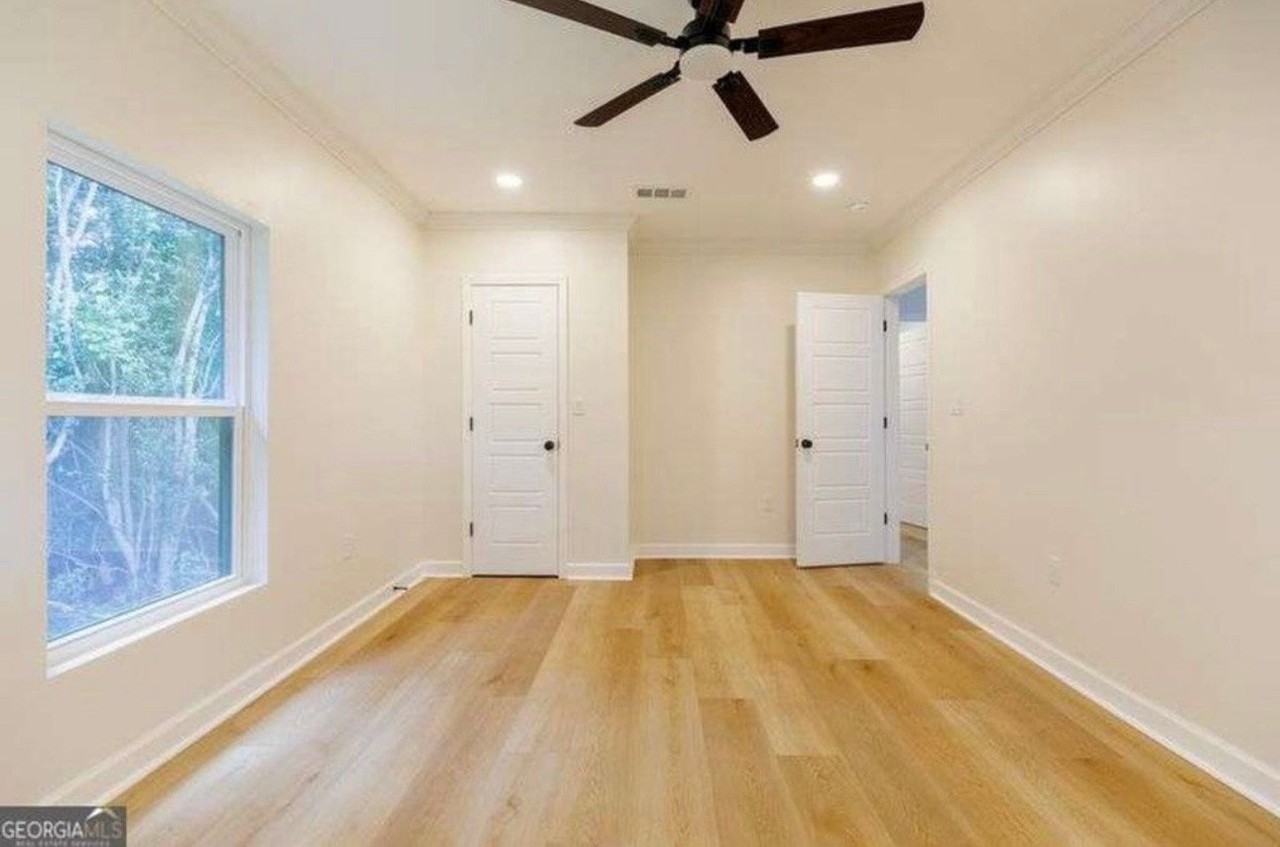 701 W Alden Ave - Photo 6 of 8