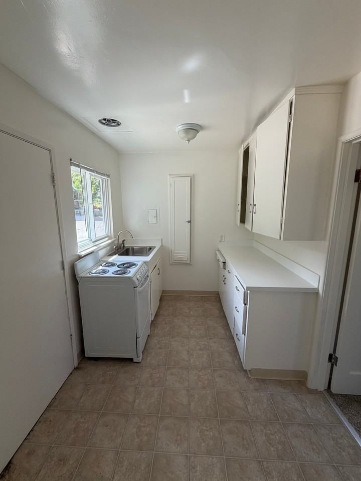 1934 E 30th St #1940 - Photo 2 of 9