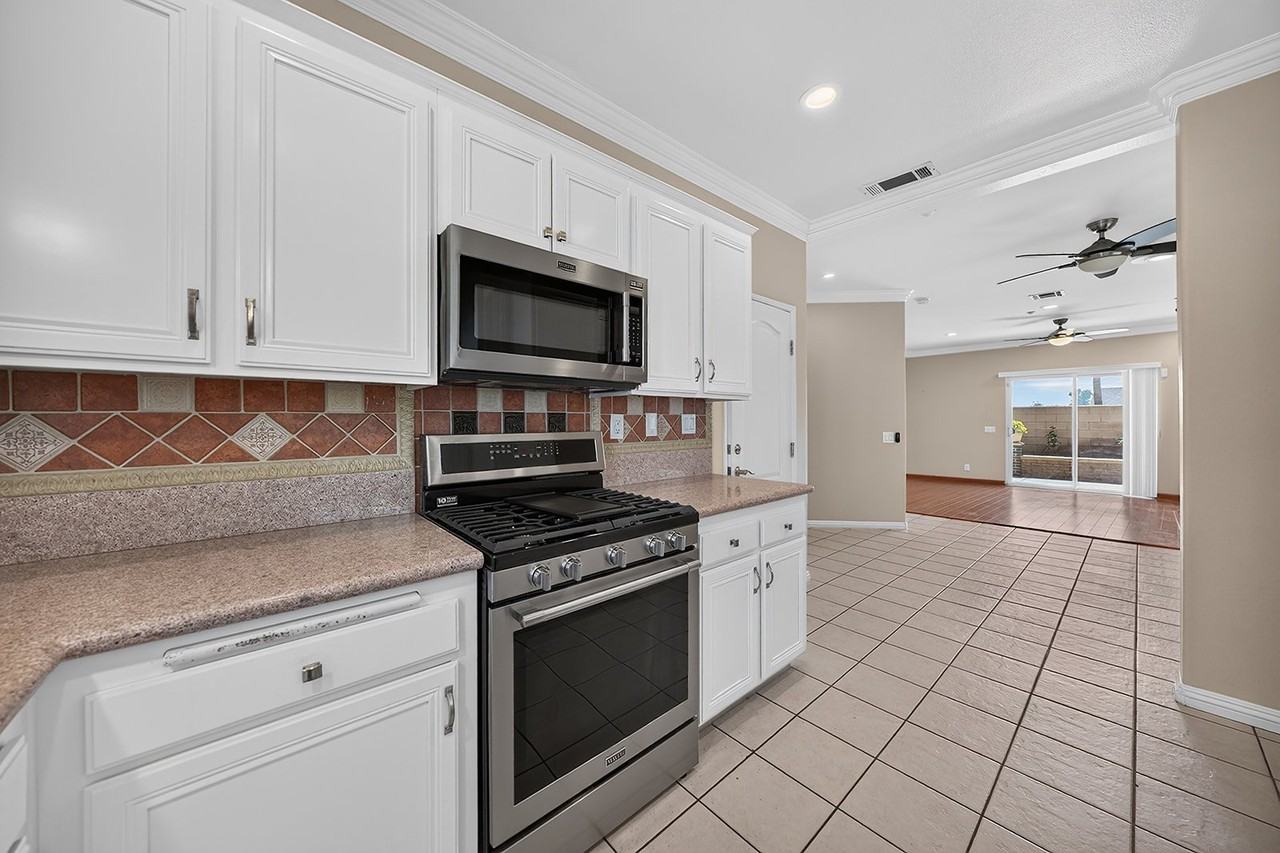 1223 Heritage Way - Photo 4 of 18