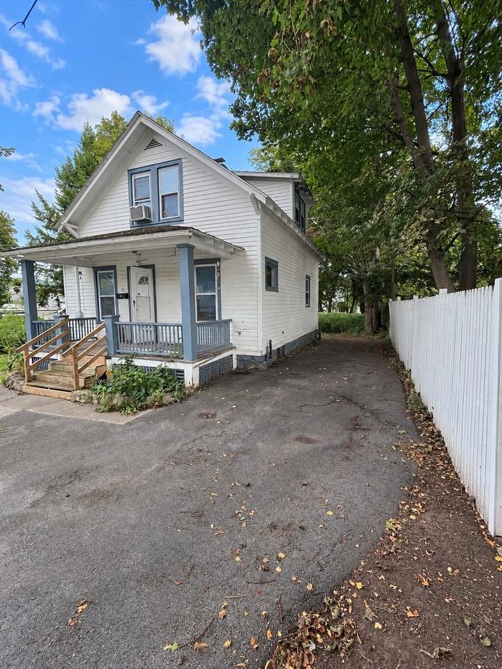 39 7th Ave - Photo 3 of 13