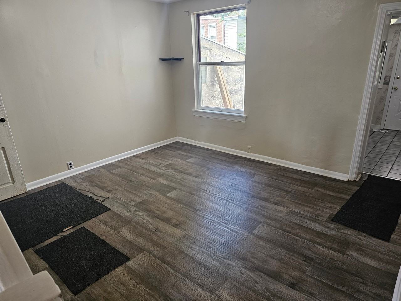 313 Buttonwood St - Photo 7 of 14