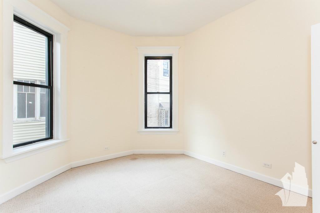 2134 W Concord Pl #G - Photo 5 of 13