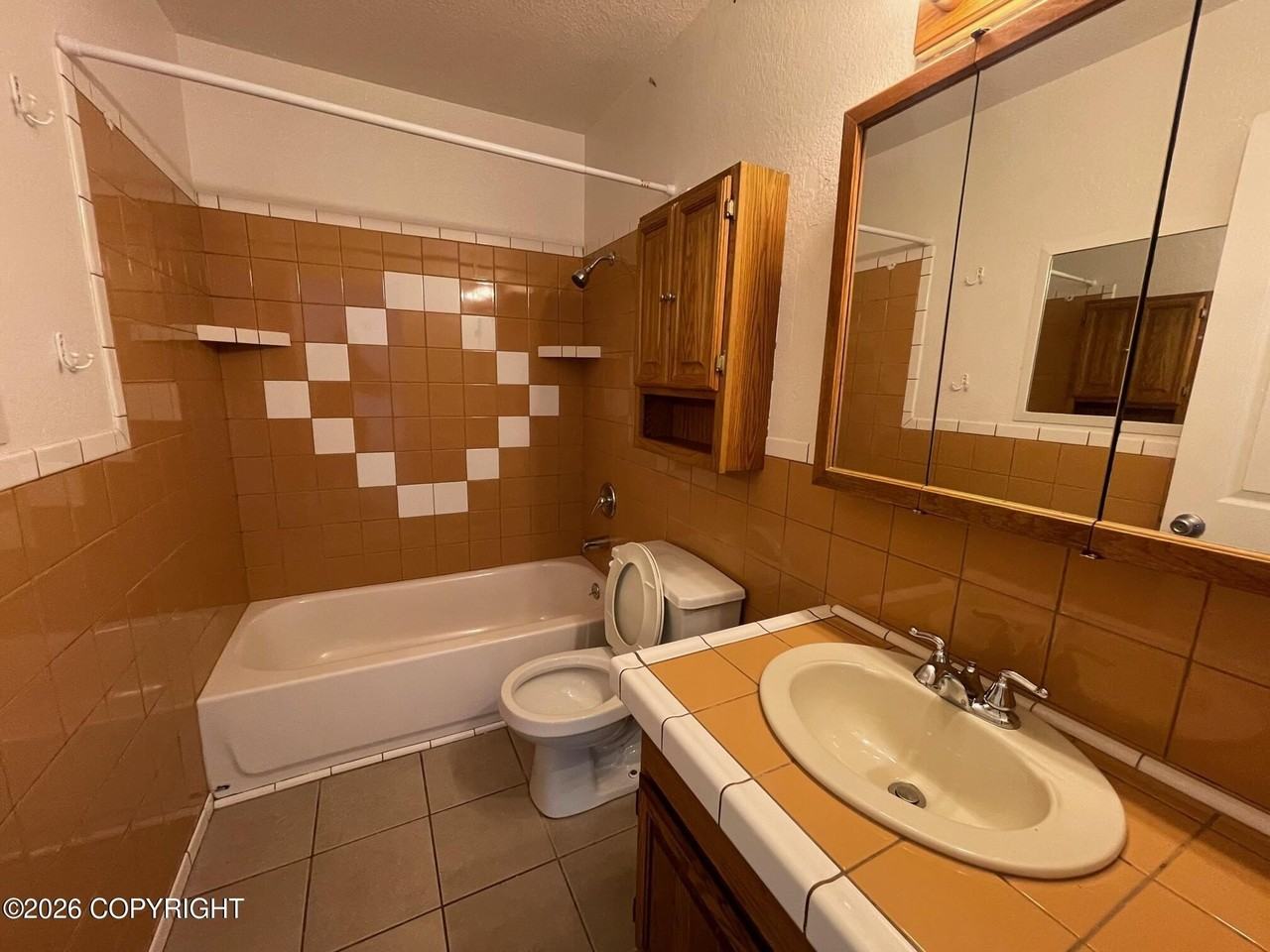 708 N Hoyt St #4 - Photo 6 of 7