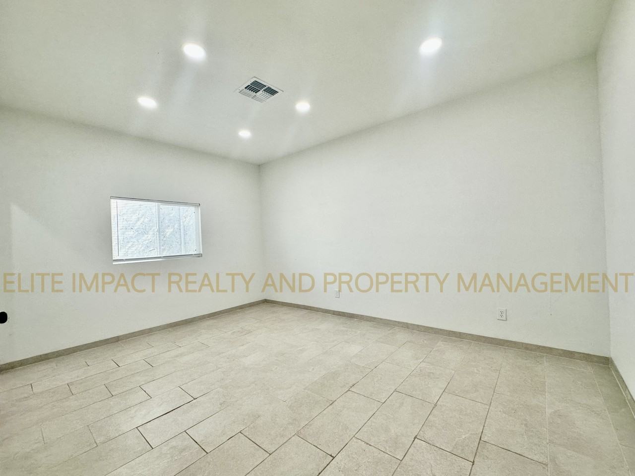 3921 E Blacklidge Dr #1 - Photo 7 of 16