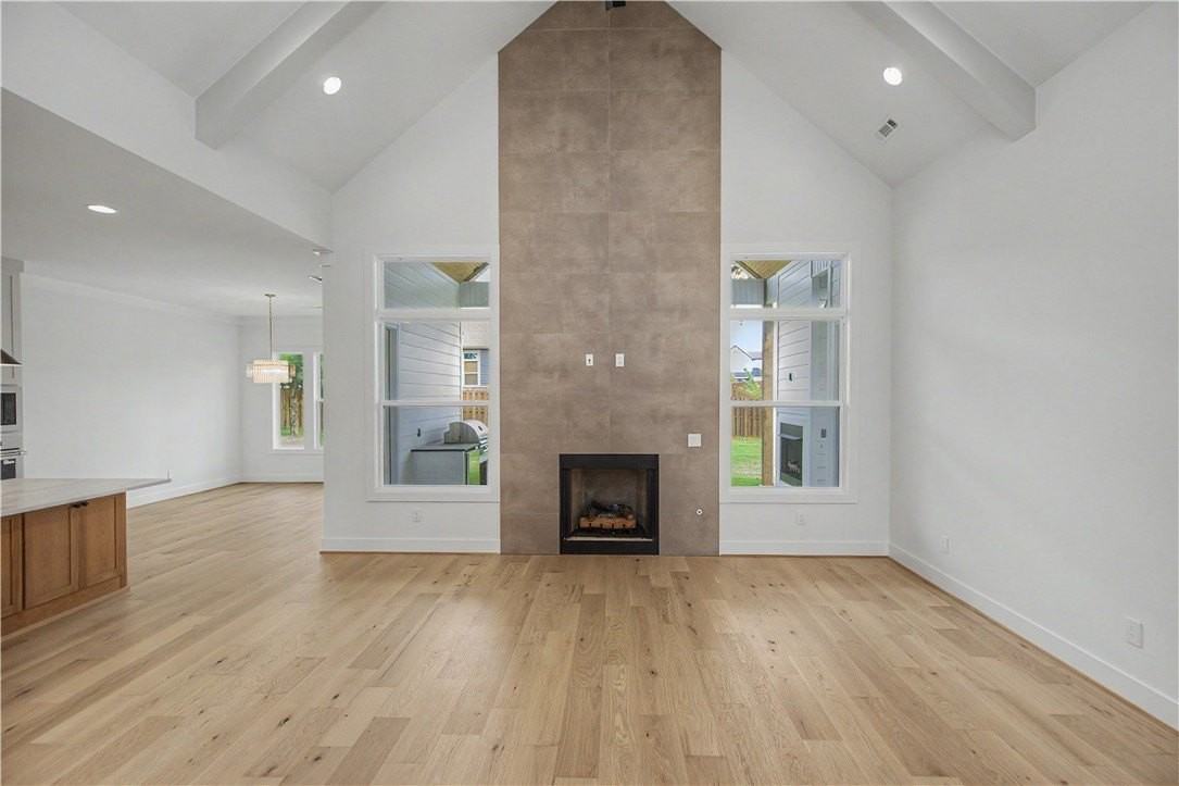 820 Greenhorn St - Photo 5 of 32
