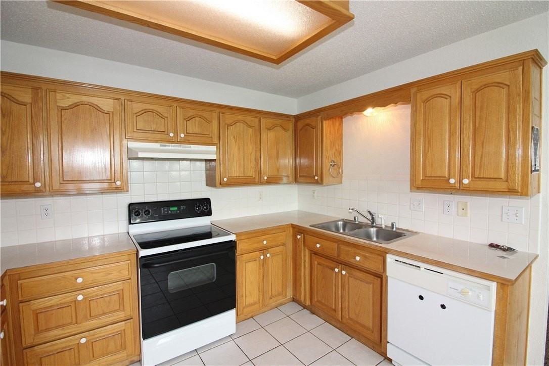2106 Se S St - Photo 6 of 19