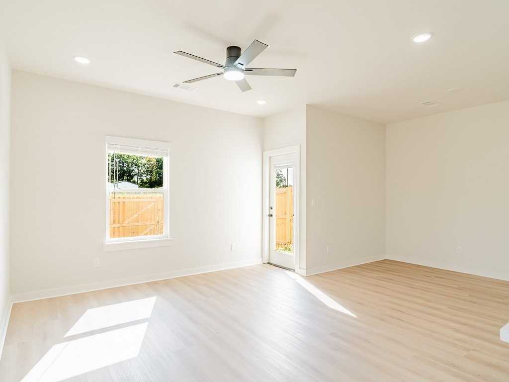 1720 Cuppett Cir - Photo 7 of 17