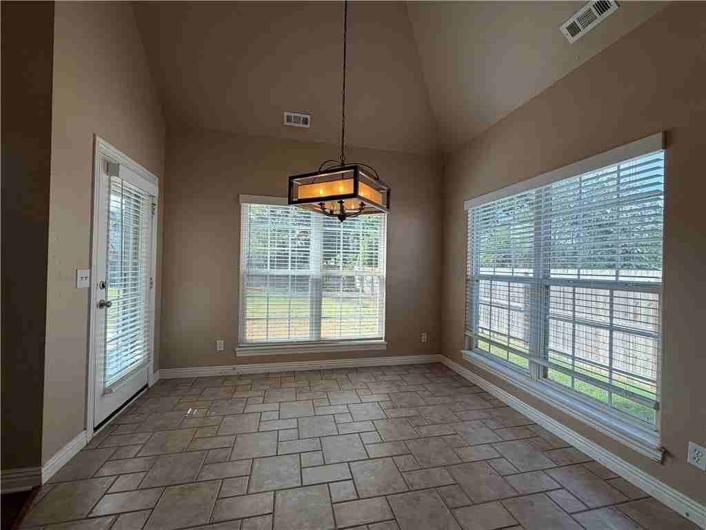 4410 W Braymore Dr - Photo 6 of 24