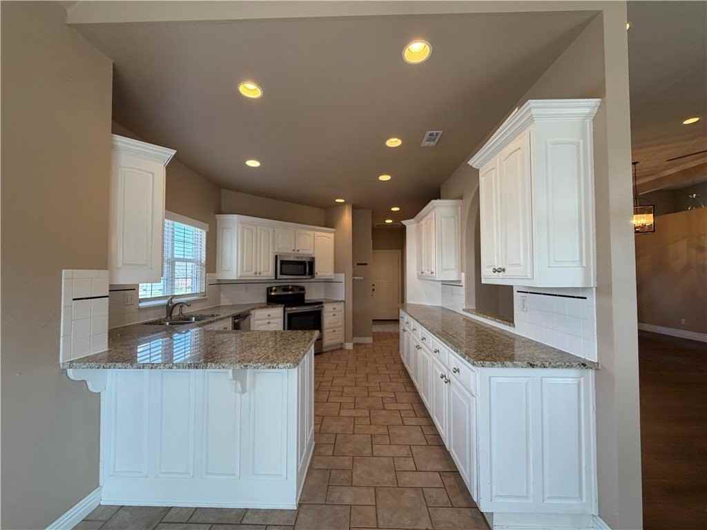 4410 W Braymore Dr - Photo 7 of 24