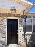 featured image of 805 E 1st St