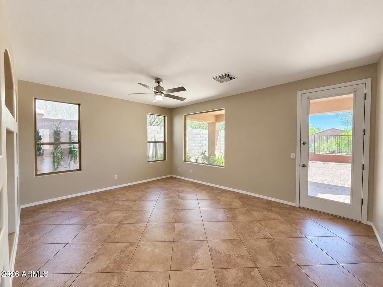 27277 N 86th Ave - Photo 7 of 34