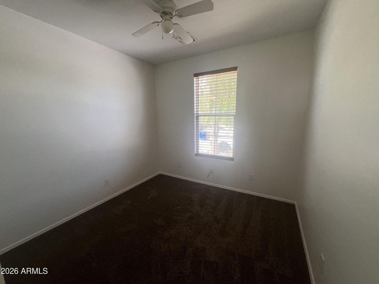 45143 W Woody Rd - Photo 7 of 32