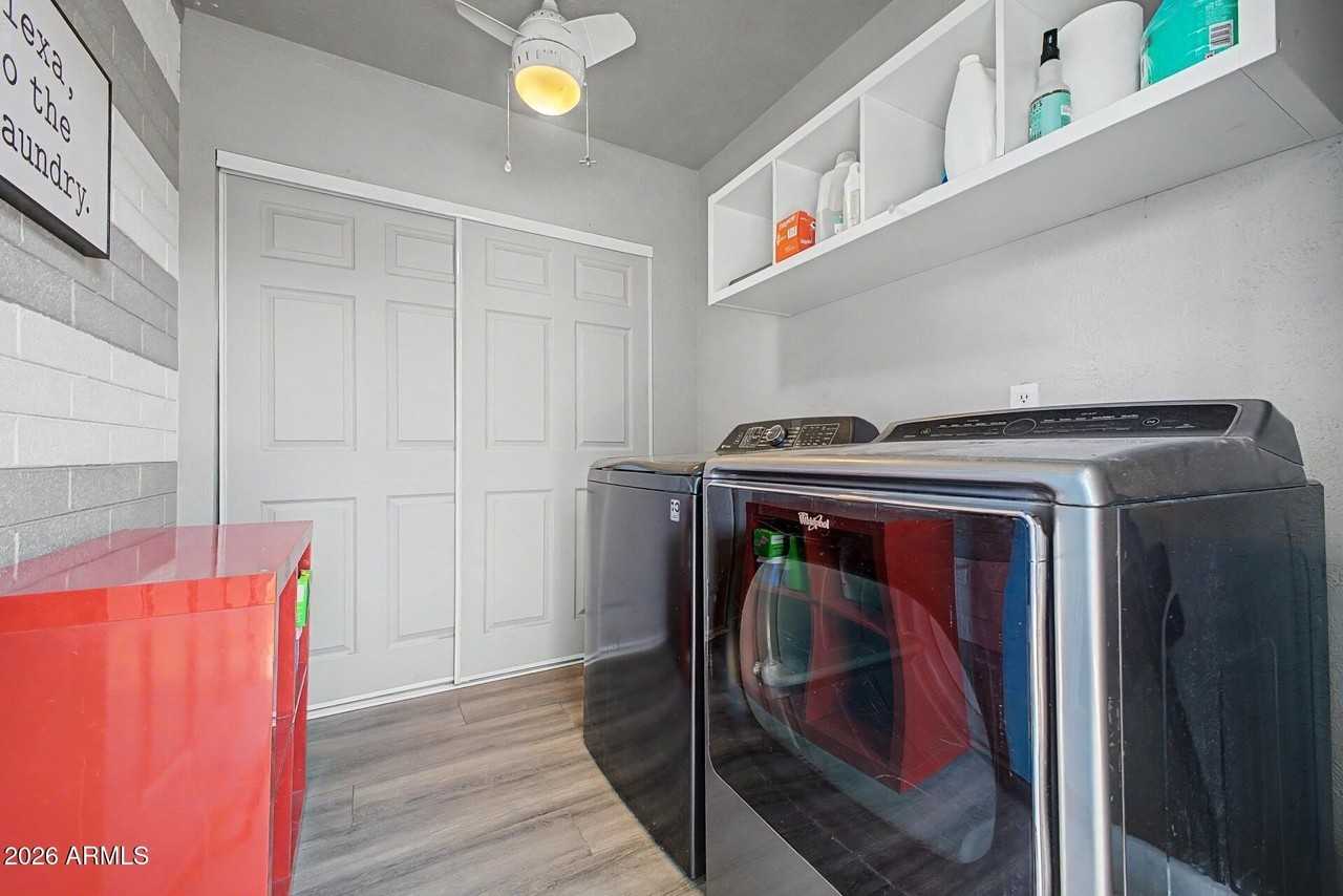 2727 E Montecito Ave #1 - Photo 4 of 7