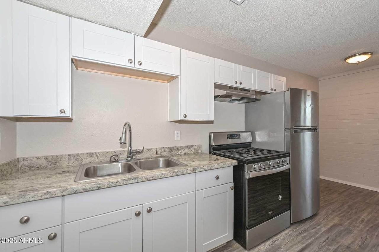 730 E Siesta Dr #1 - Photo 4 of 9