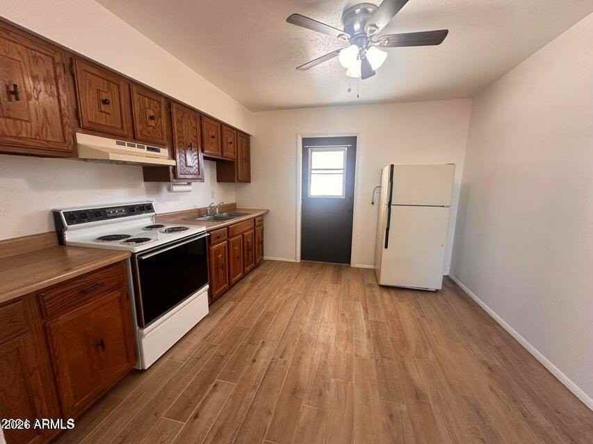 485 Aircleta Dr - Photo 2 of 14