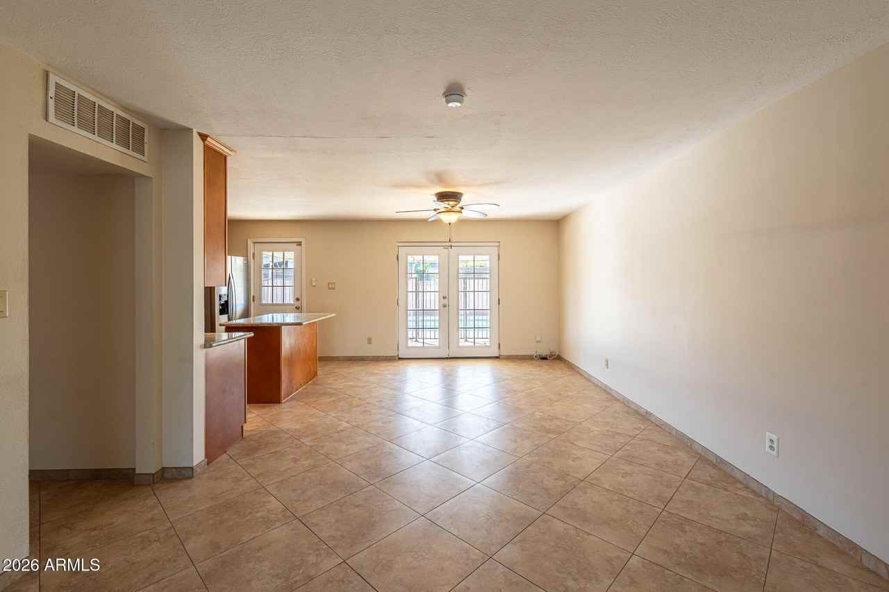 8303 E Glenrosa Ave - Photo 6 of 21