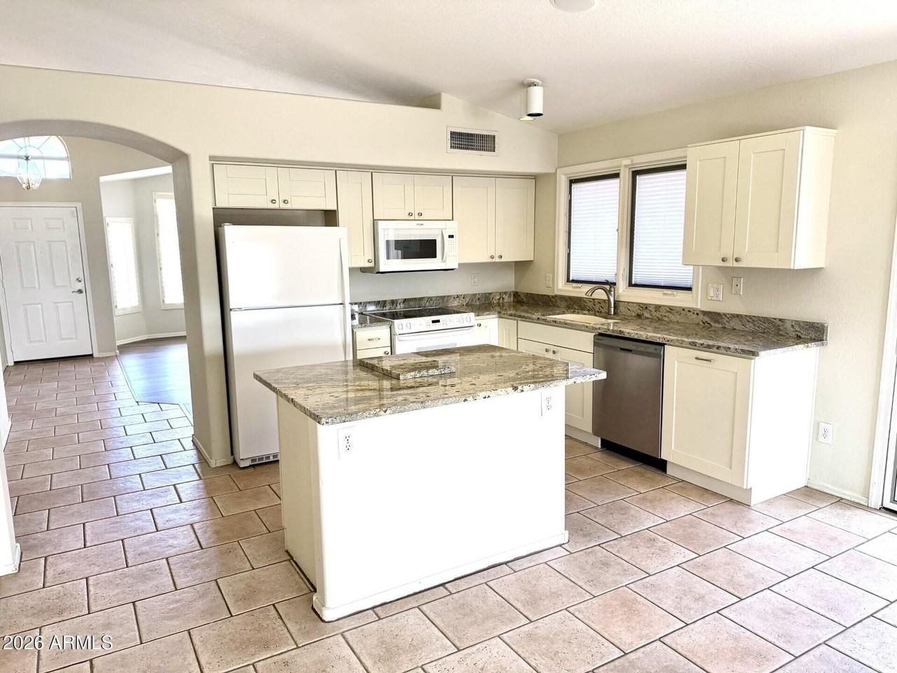 7249 E Softwind Dr - Photo 3 of 20