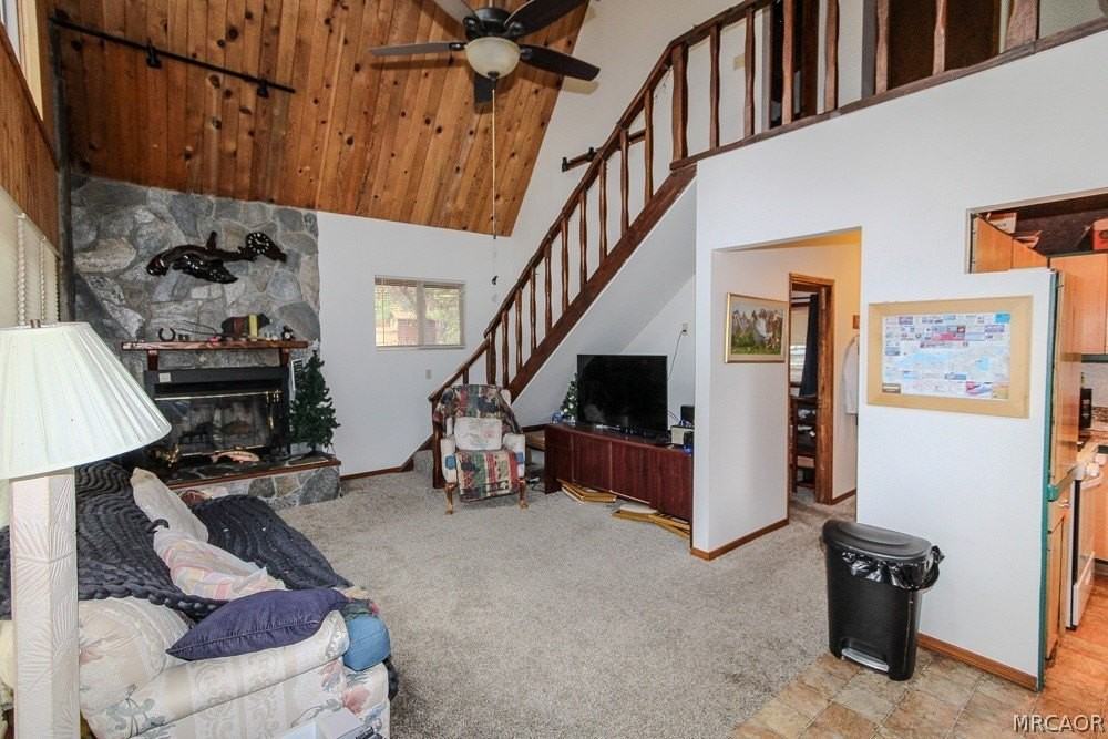 714 Holmes Ln - Photo 2 of 26