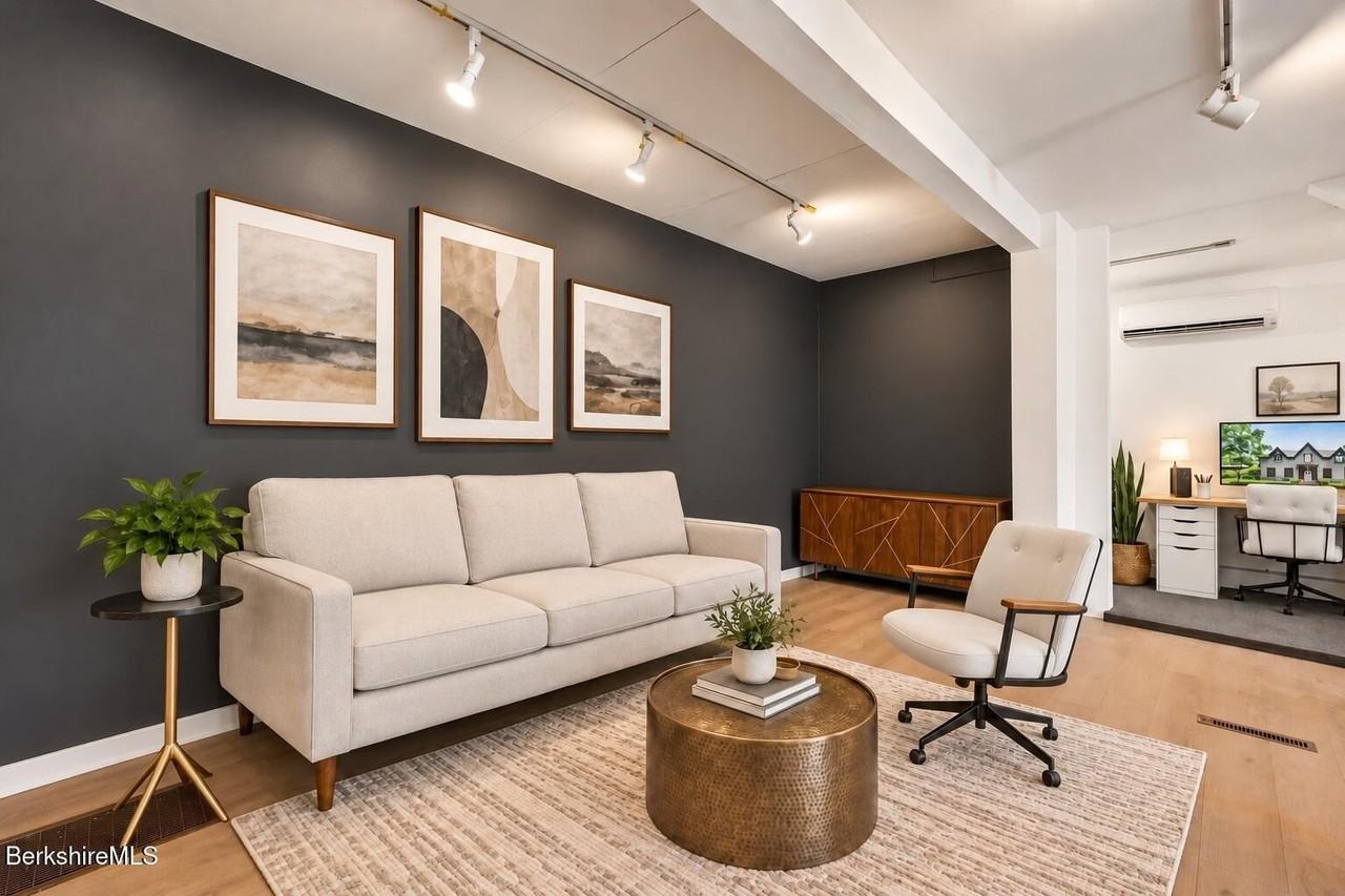 402 Park St #1stFL - Photo 5 of 10