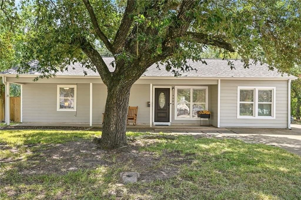 4004 Tanglewood Dr - Photo 2 of 25