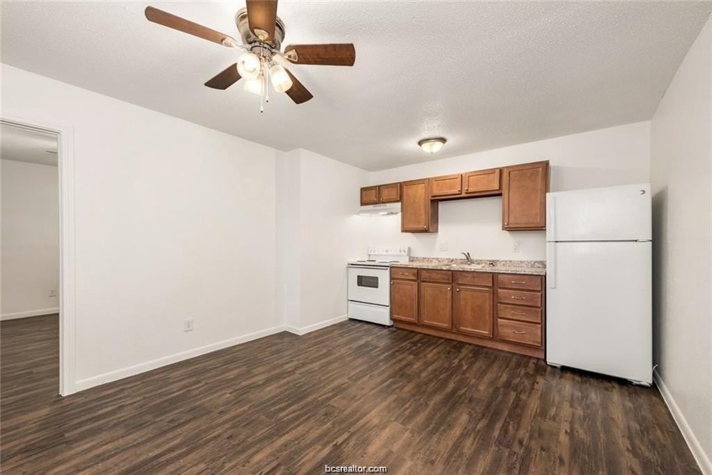 4309 College Main St #4 - Photo 2 of 8