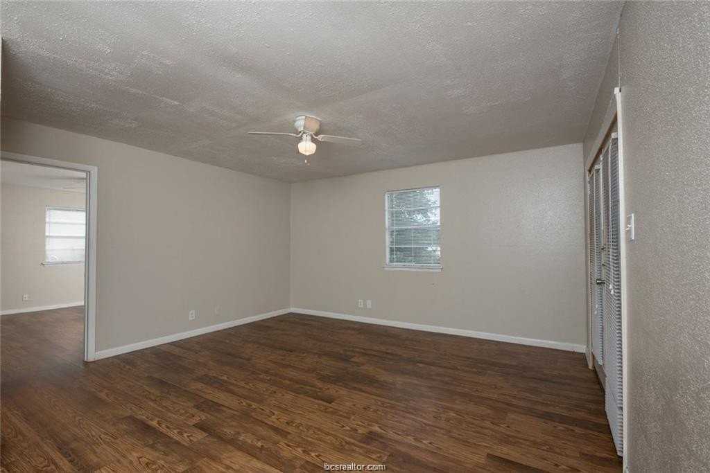 3900 Old College Rd #17 - Photo 6 of 11