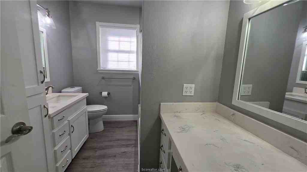 9124 Steep Hollow Rd - Photo 5 of 16