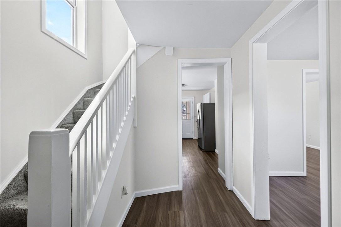17 Heather St - Photo 4 of 25