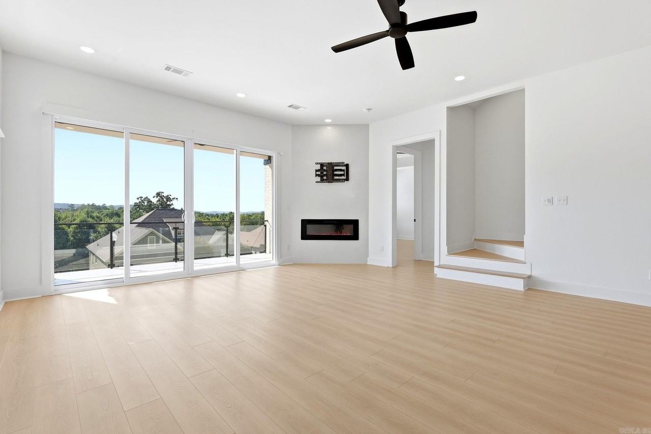 73 Tournay Cir - Photo 7 of 46