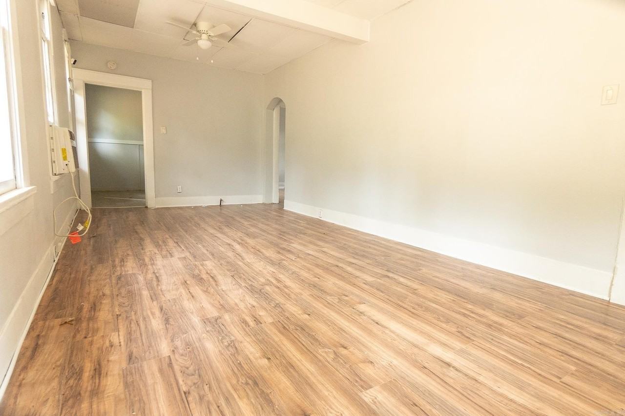 2109 S Valentine St - Photo 6 of 16