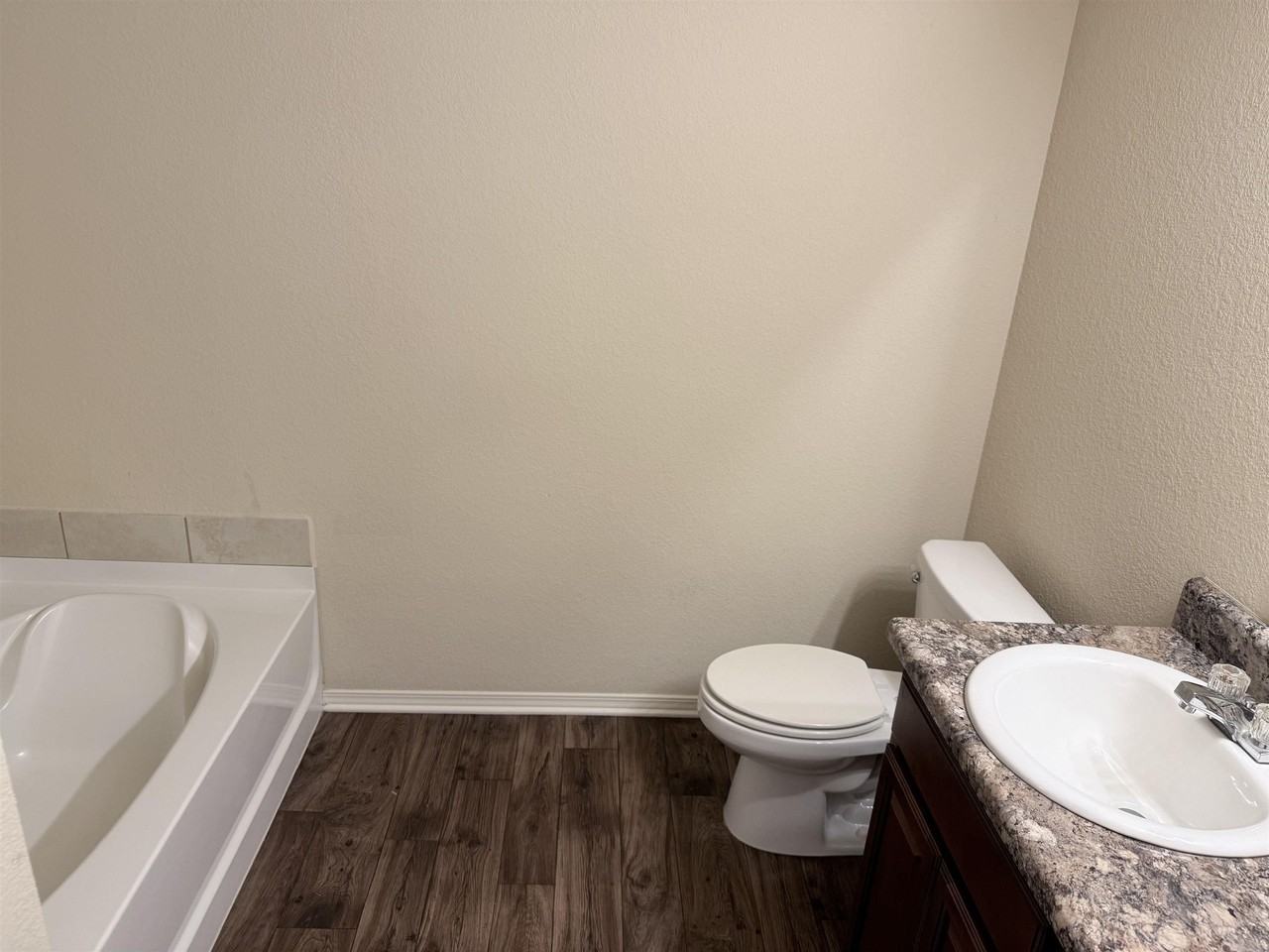 3144 Sage Grass Ln - Photo 6 of 11
