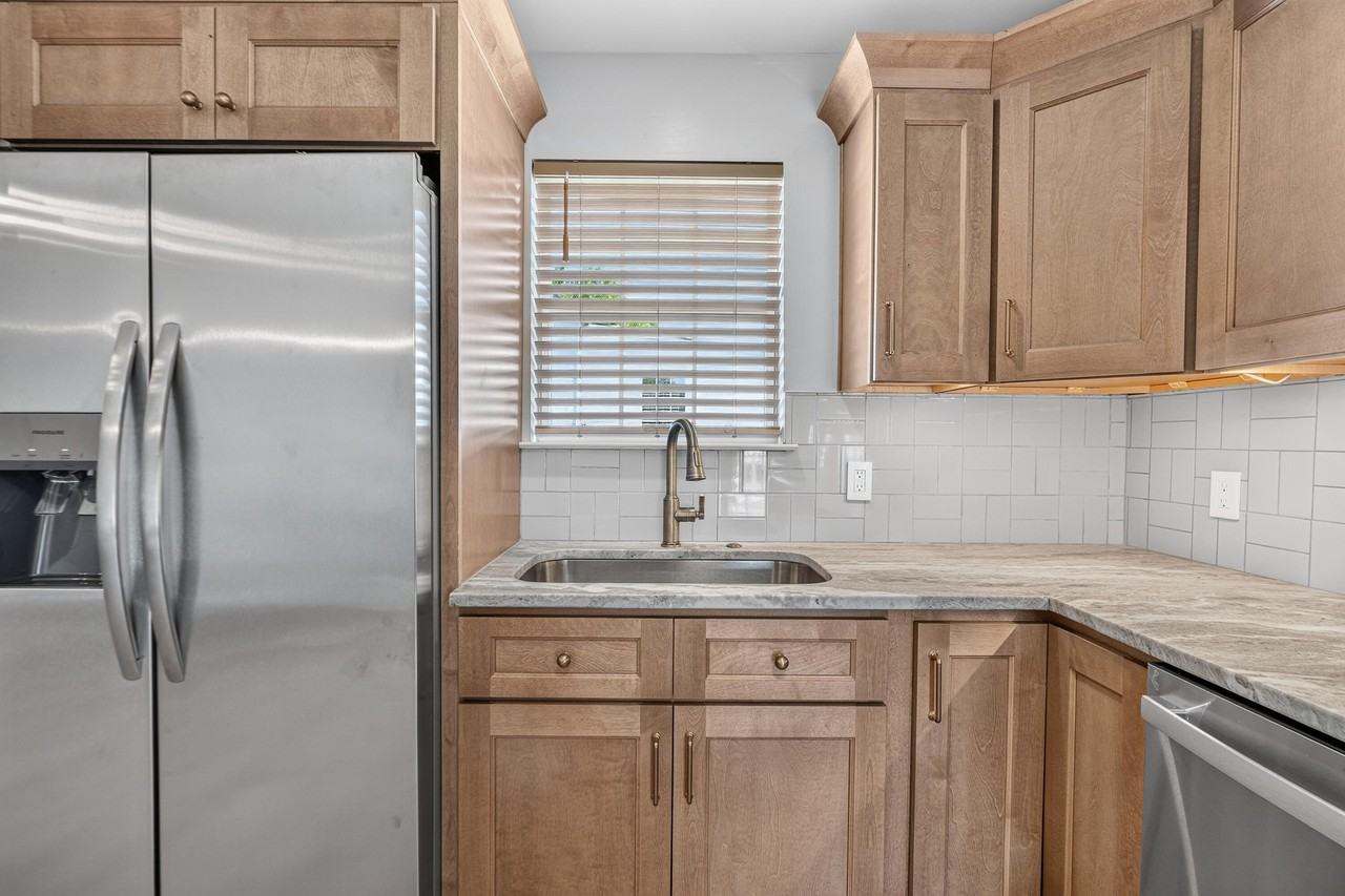500 Spears Ave #B - Photo 6 of 17