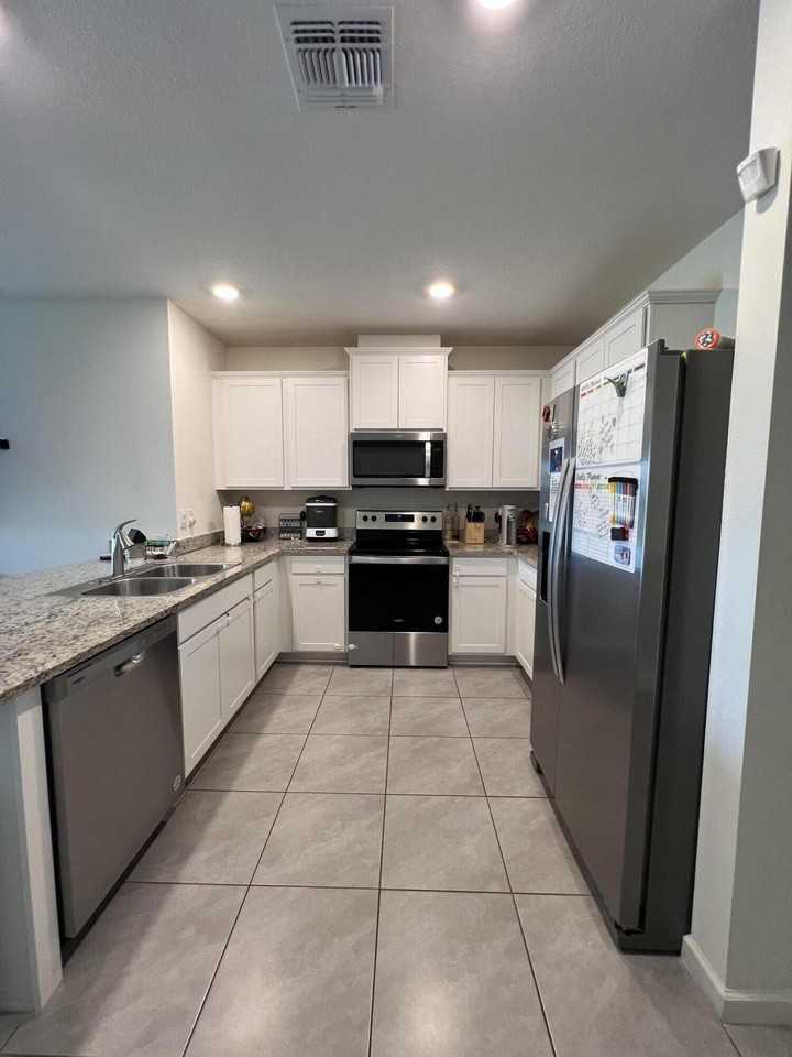12326 Sw Rimini Way - Photo 5 of 21