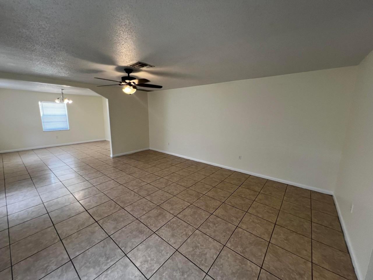 1024 Jamaica Ave - Photo 3 of 36