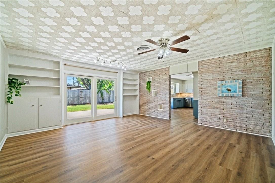 429 Montclair Dr - Photo 5 of 41