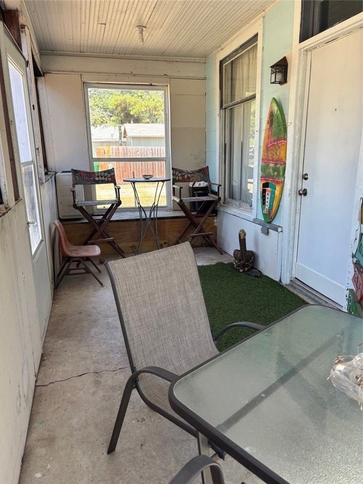 659 S Rife St - Photo 4 of 22