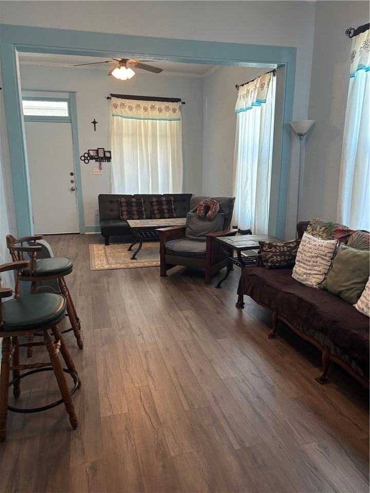 659 S Rife St - Photo 5 of 22