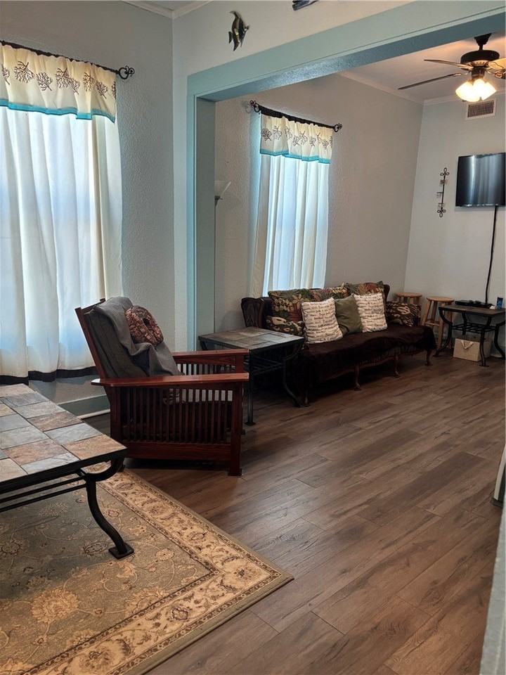 659 S Rife St - Photo 6 of 22