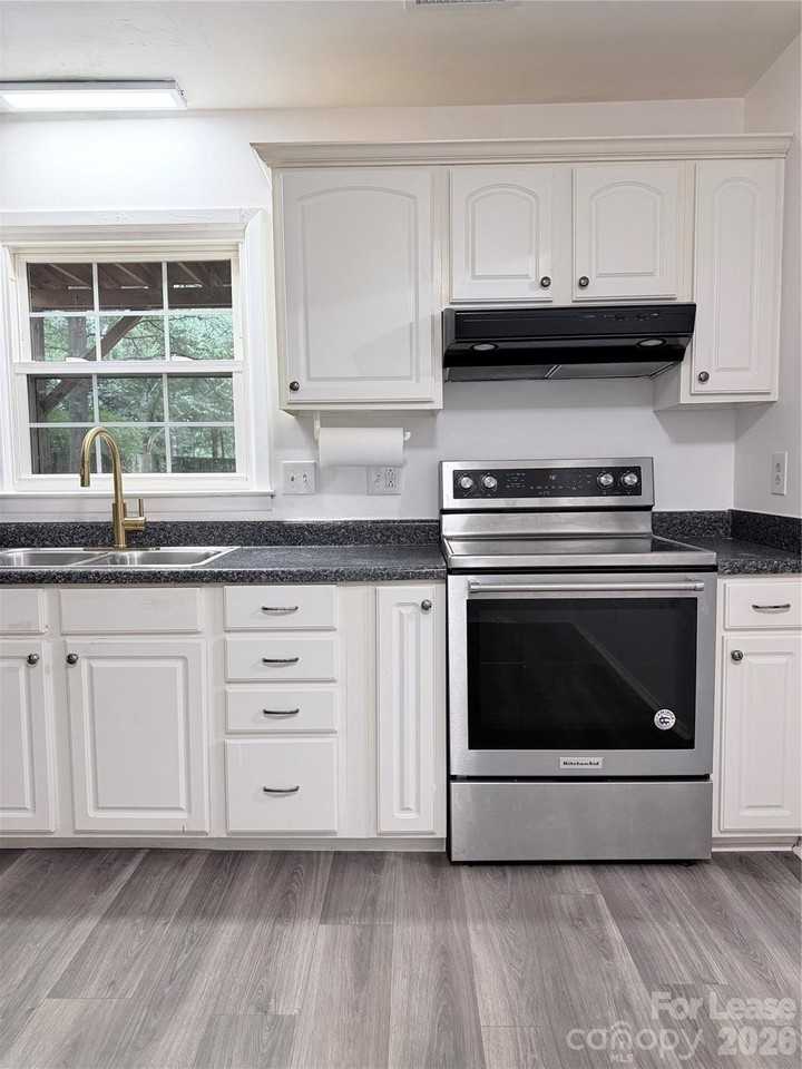 8710 Houston Ridge Rd - Photo 7 of 24