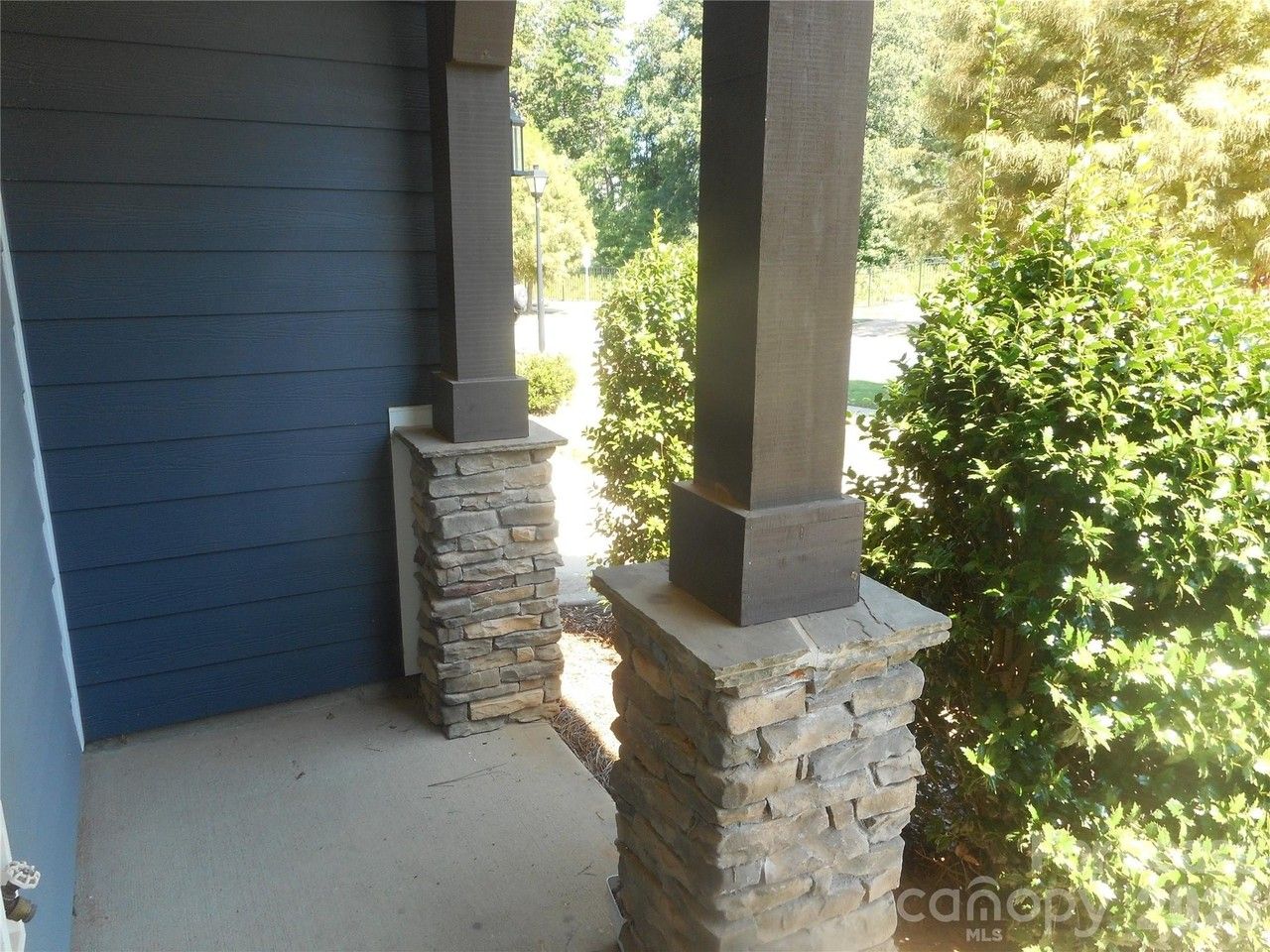 5522 Harris Cove Dr - Photo 3 of 26