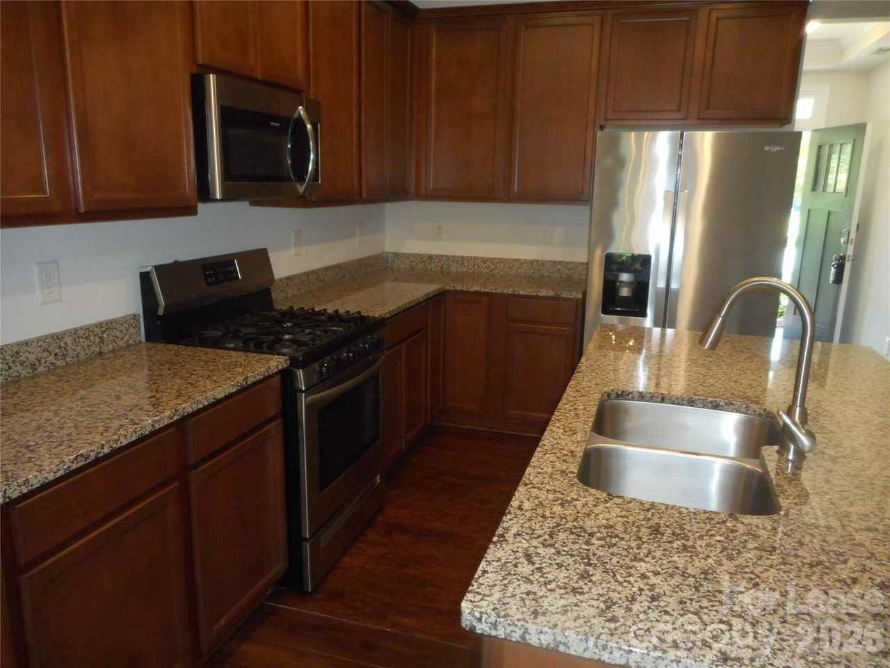 5522 Harris Cove Dr - Photo 6 of 26