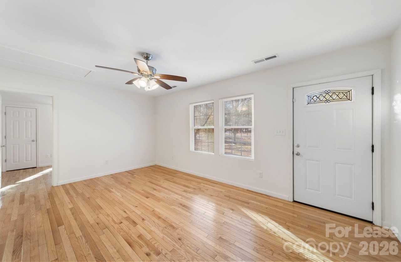 5309 Waxhaw Marvin Rd - Photo 4 of 23
