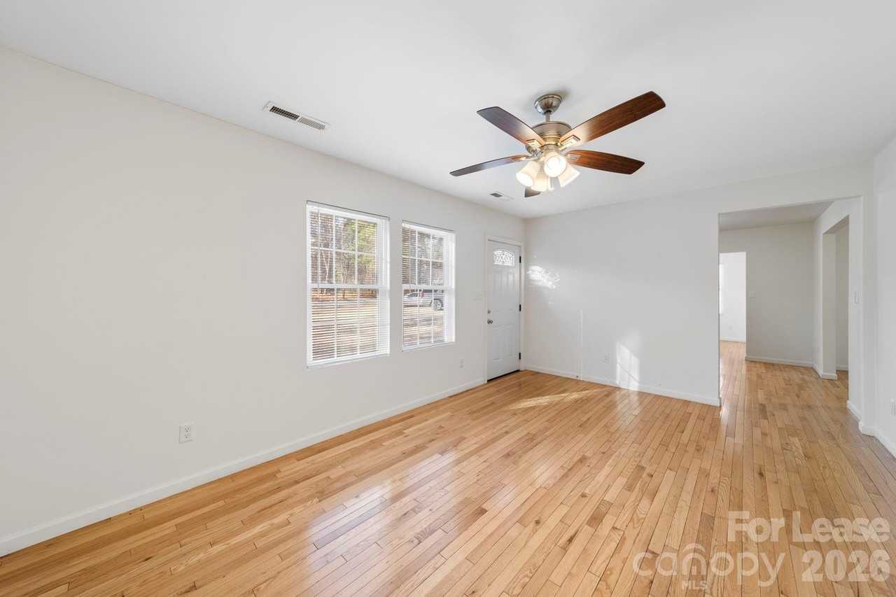 5309 Waxhaw Marvin Rd - Photo 5 of 23