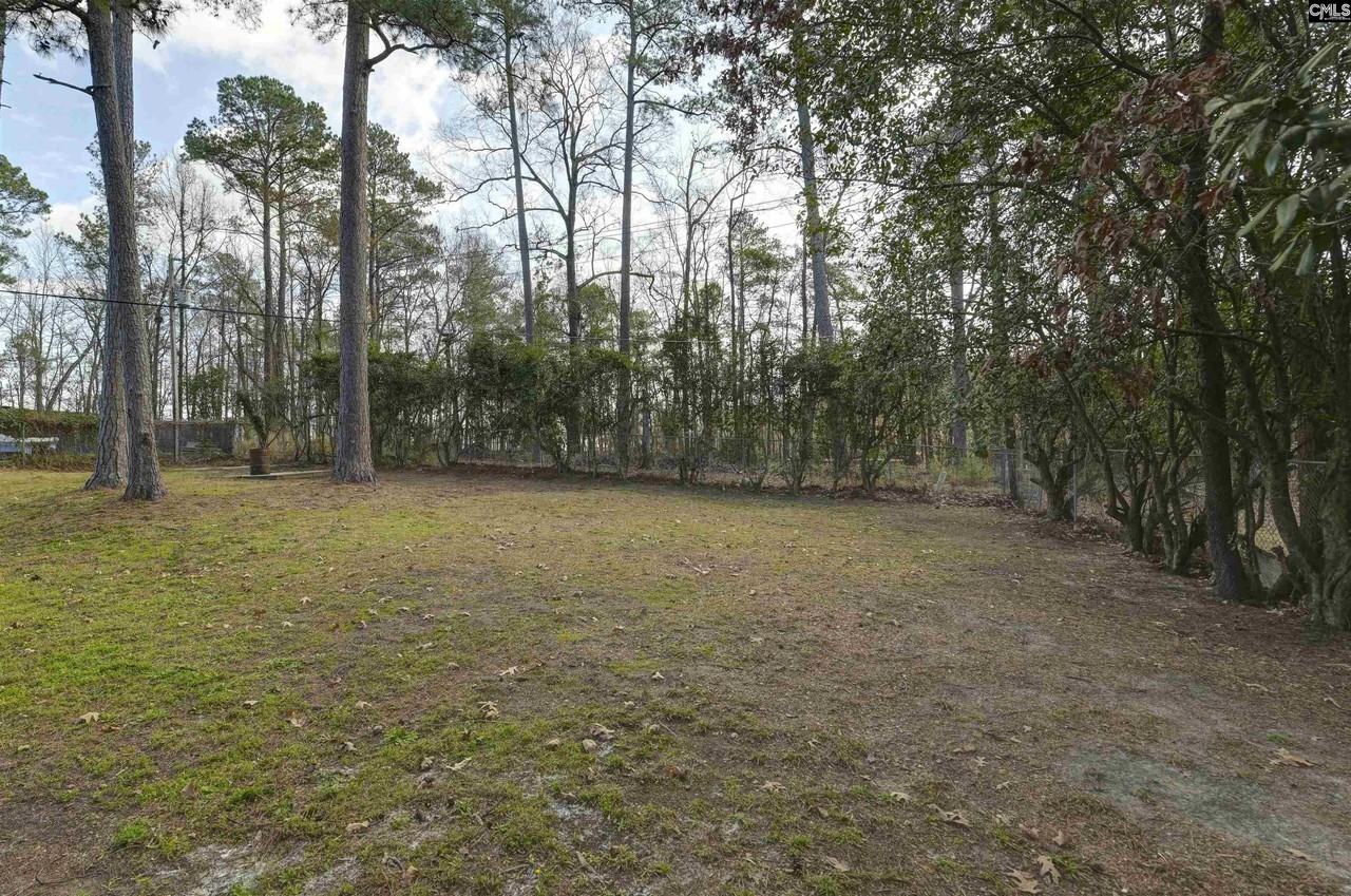 2522 Rolling Pines Rd - Photo 4 of 37