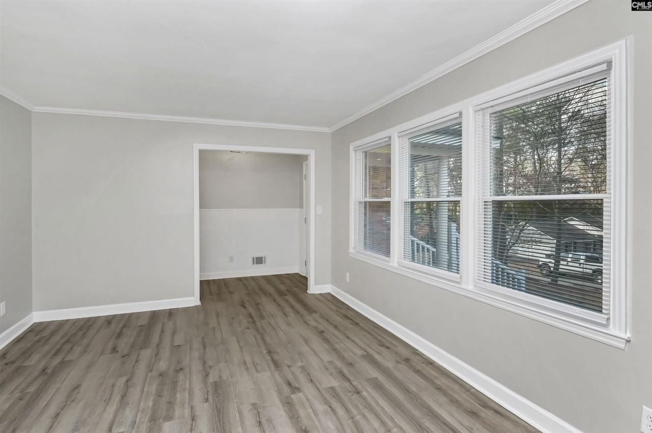 2522 Rolling Pines Rd - Photo 7 of 37