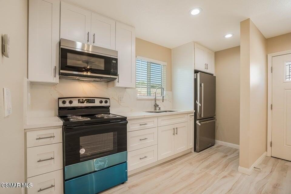 1227 Alexander St - Photo 3 of 7