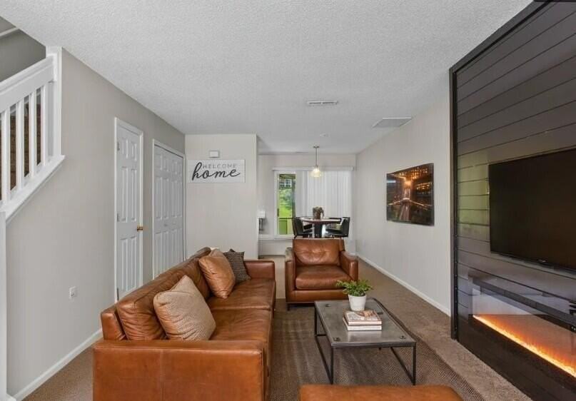 133 Brockman Way - Photo 2 of 24