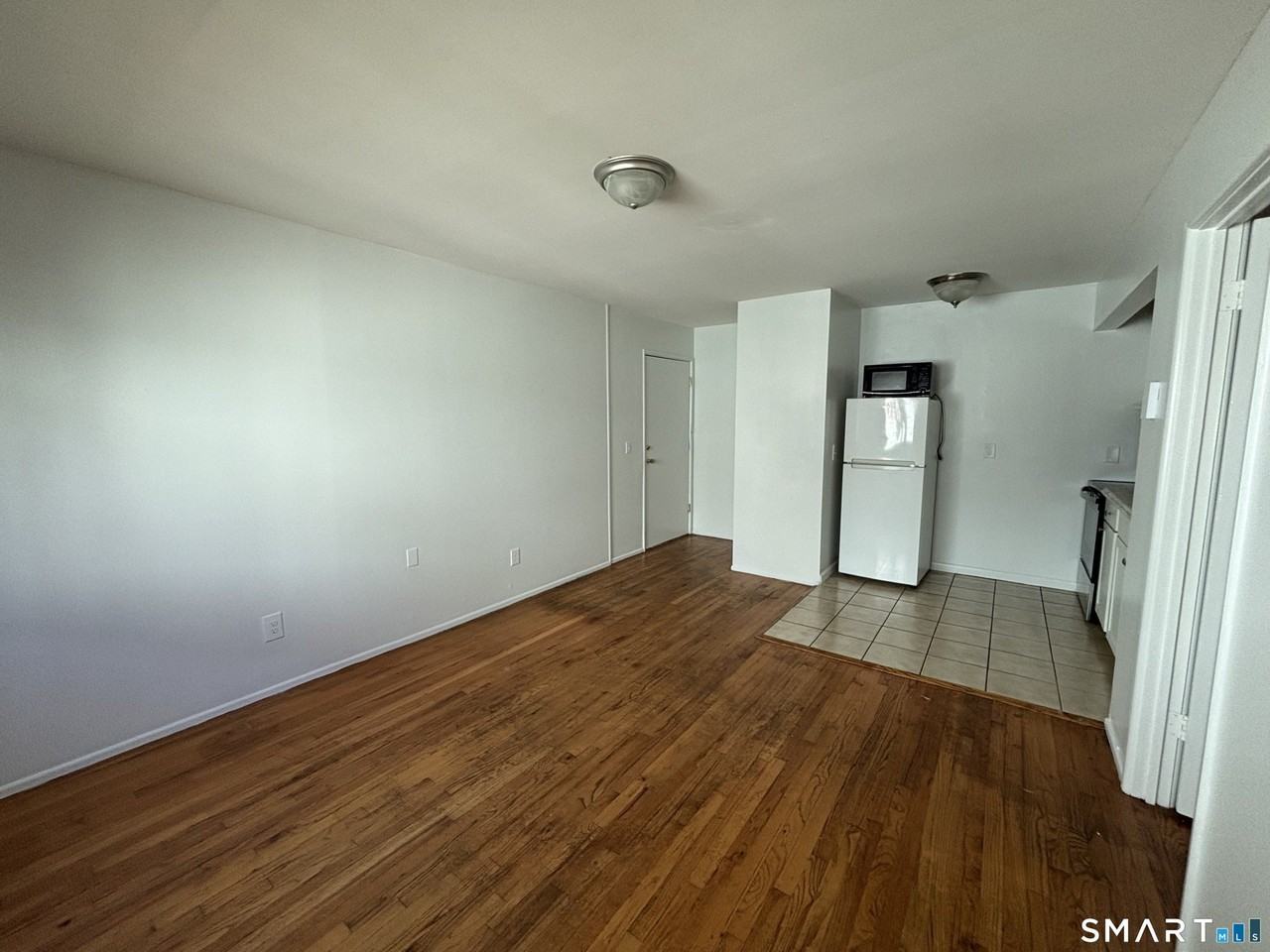 17 Ferris Ave #8 - Photo 4 of 8